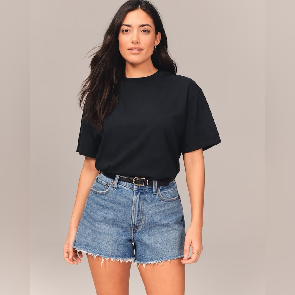Abercrombie & Fitch, Curve Love, High Rise Cuttoff shorts (size 6/28)